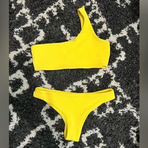 Yellow asymmetrical bikini
